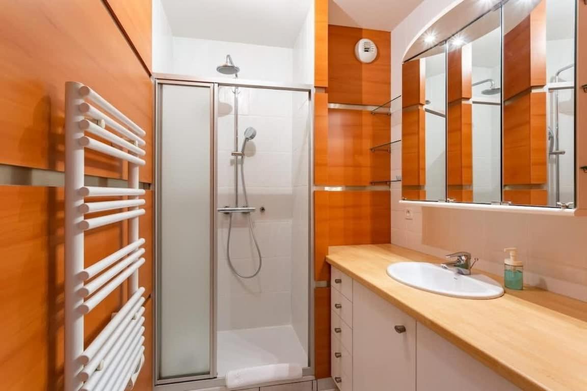 L'Opale - Joli Appartement Avec Jardin Et Garage دينار المظهر الخارجي الصورة